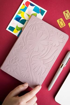 Victoria's Journals Тефтер Velvet - пепелно розов, V1252072