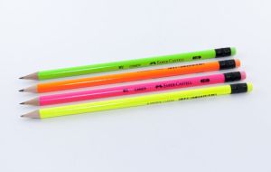 Чернографитен молив с гума Faber-Castell Candy 1128 HB 